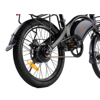 Efficient Battery Use: Chains & torque sensor motor enhances battery life.