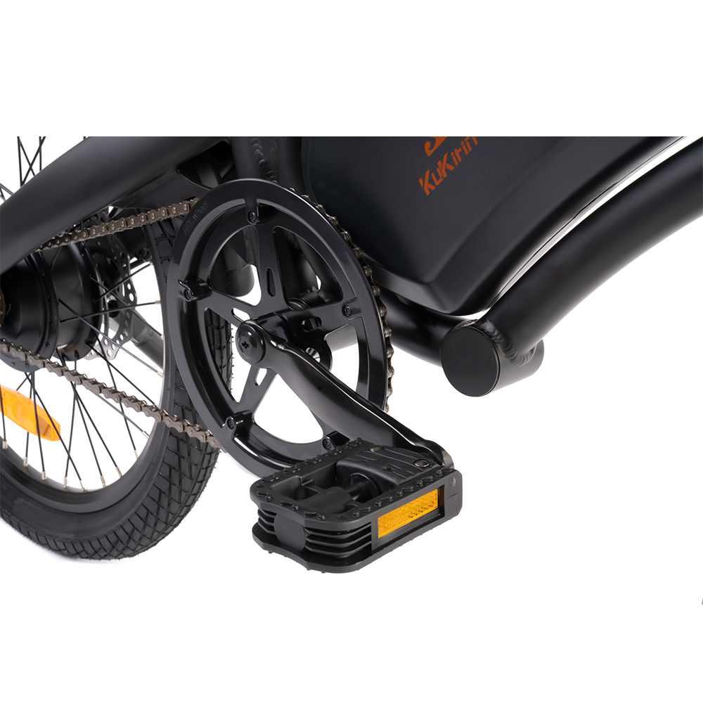 Convenient Pedal Design: Foldable pedals reduce bike volume for easy storage. 